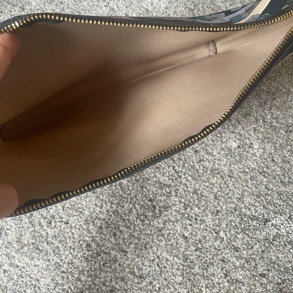 Tory Burch Floral and Stripe Crossbody Purse - Picture 4 of 14